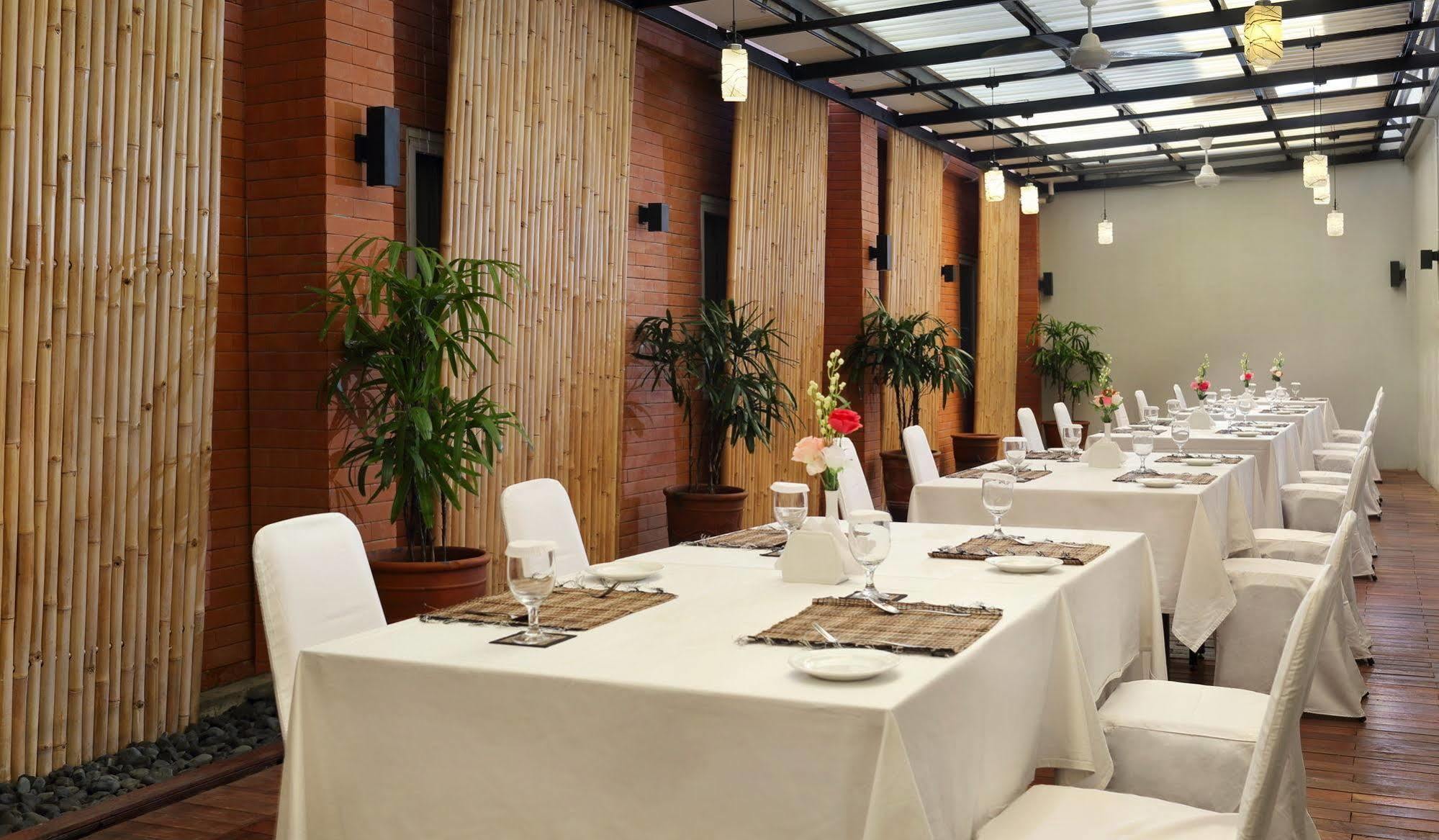 Zizz Convention Hotel Denpasar Eksteriør bilde